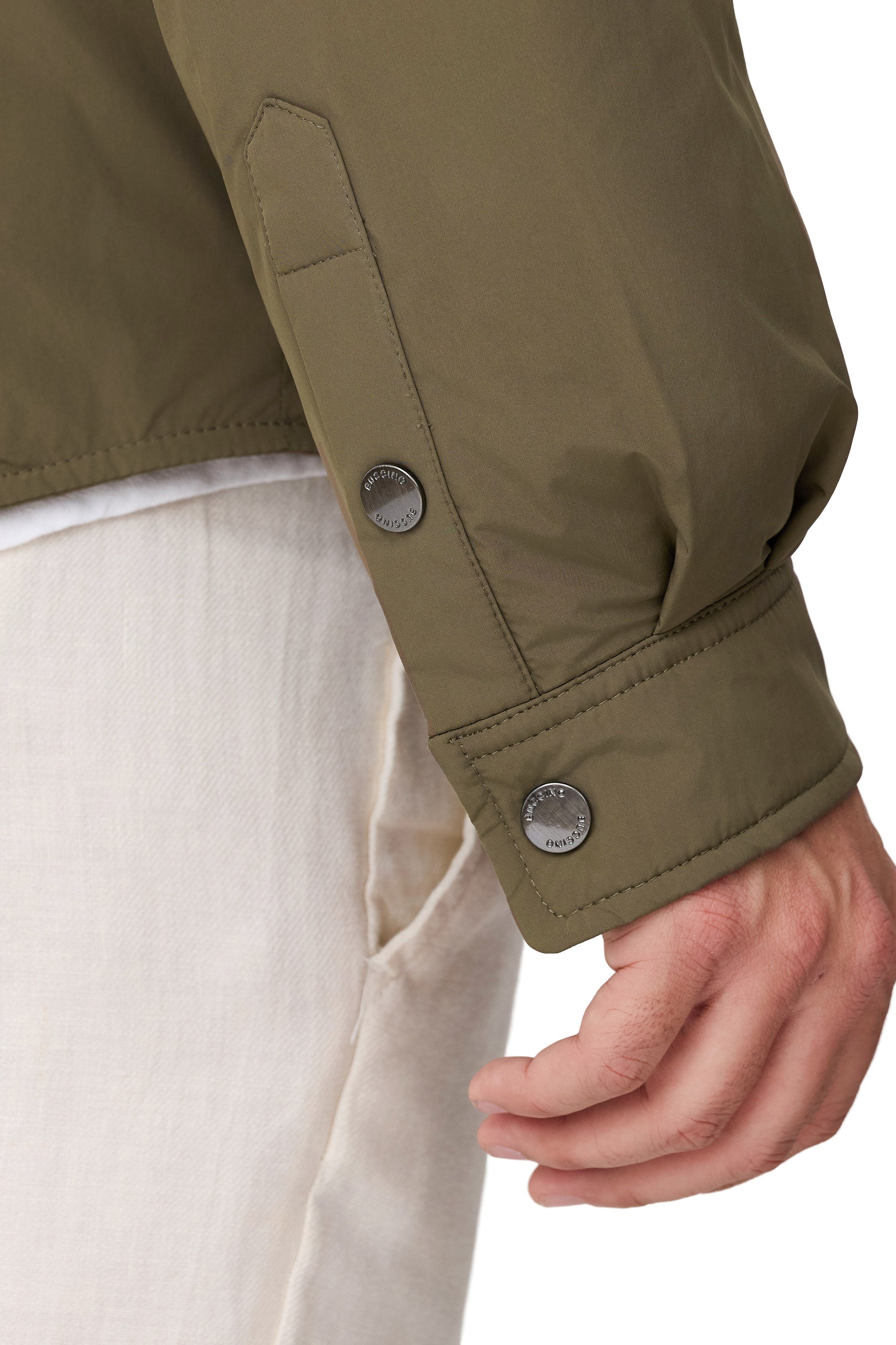 Sobrecamisa Gonzalo primavera para hombre verde con bolsillo detalle puño