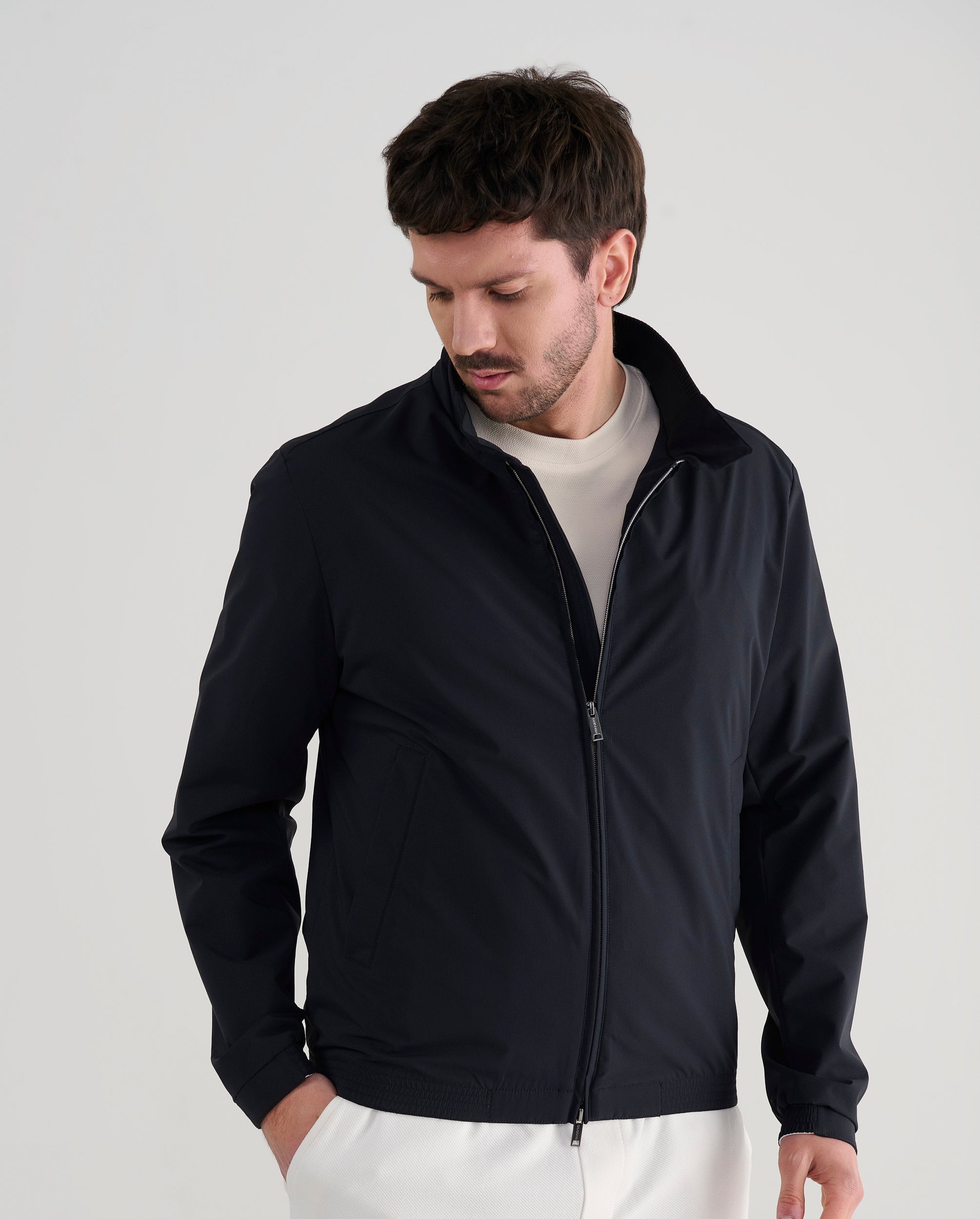 Cazadora Indiana en cuadritos primavera para hombre azul marino con punto detalle frente cerrada