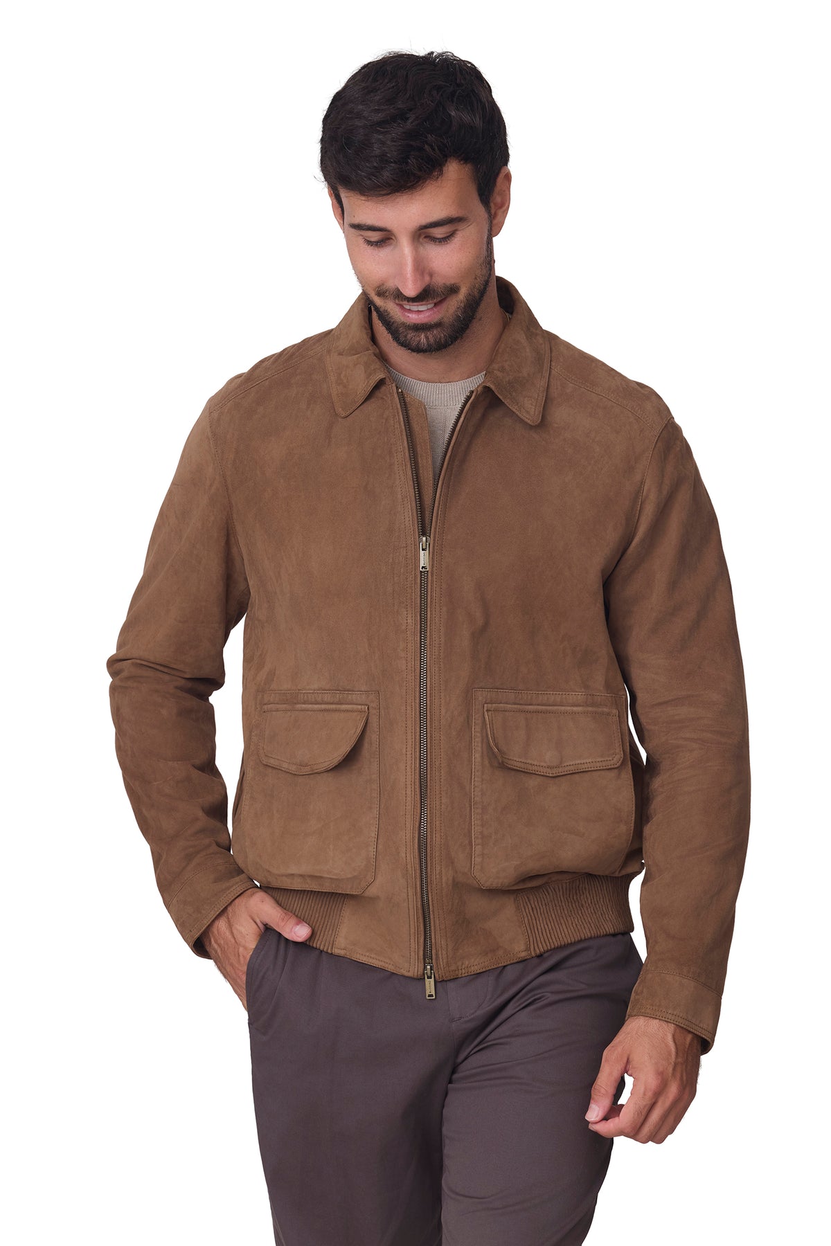 Cazadora camel de piel bolsillo cartera y punto, vista cremallera
